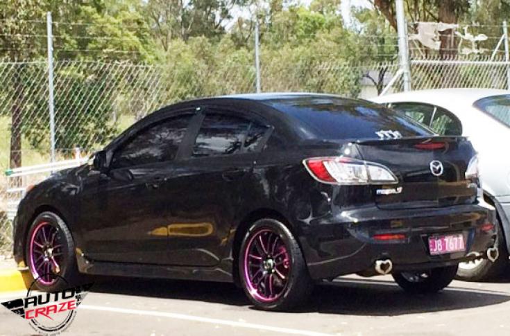 MAZDA-3-DRIFTA-BLACK-PIPED-PINK